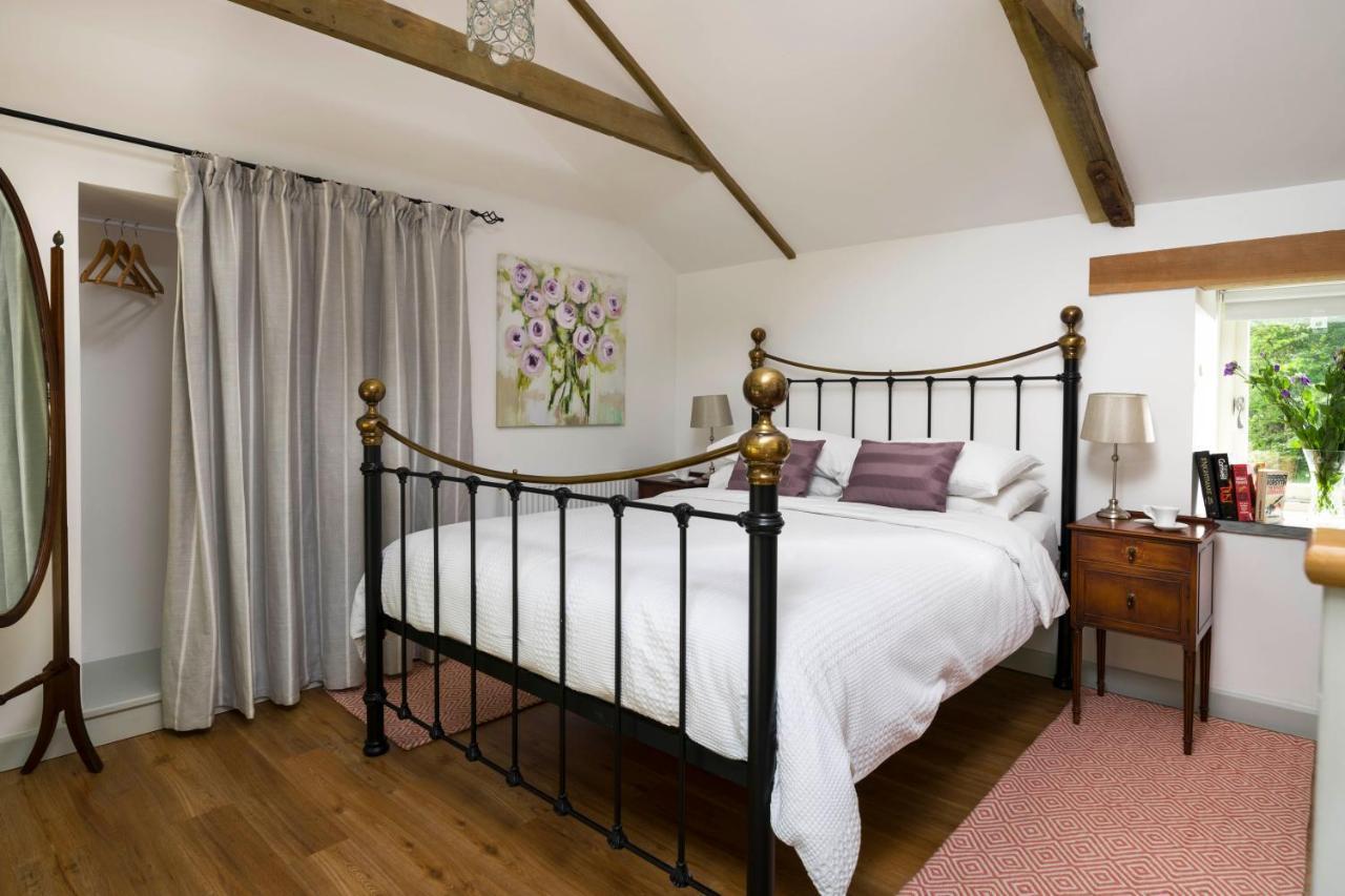 Red River Stables - Peaceful, Beautiful Grounds, Swimming Pool, Central Location For West Cornwall 캠본 외부 사진