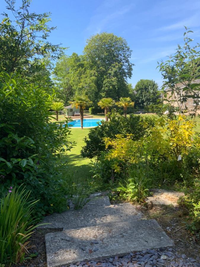 Red River Stables - Peaceful, Beautiful Grounds, Swimming Pool, Central Location For West Cornwall 캠본 외부 사진