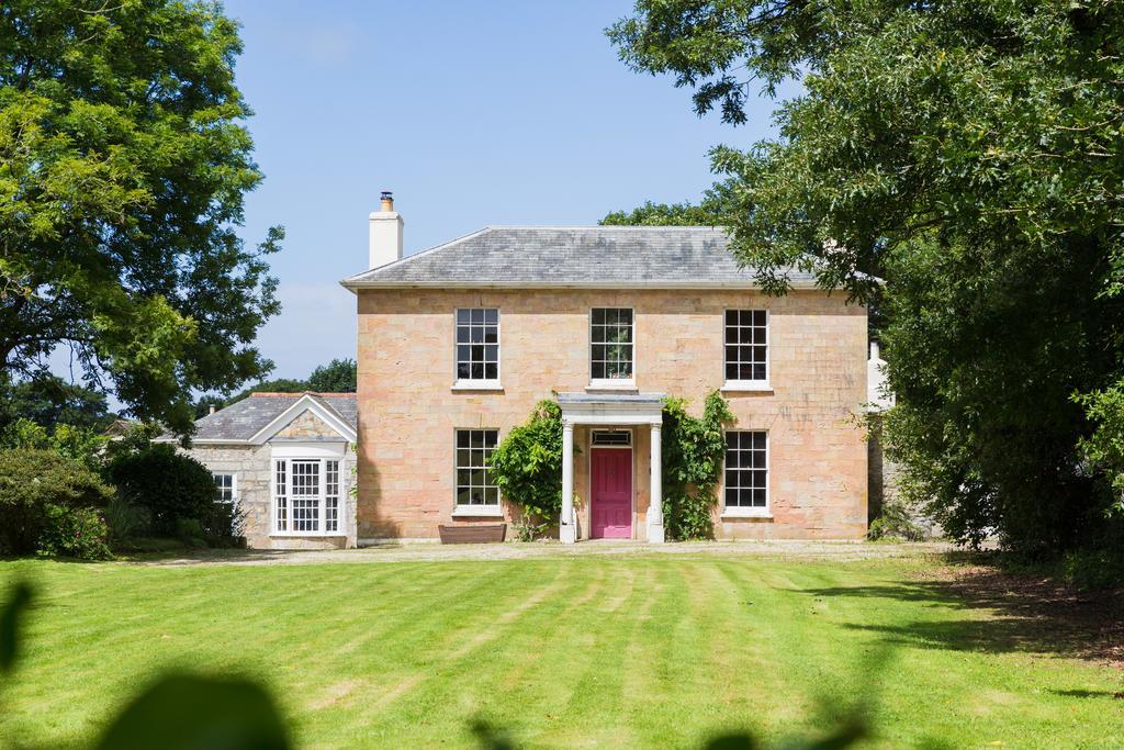 Red River Stables - Peaceful, Beautiful Grounds, Swimming Pool, Central Location For West Cornwall 캠본 외부 사진